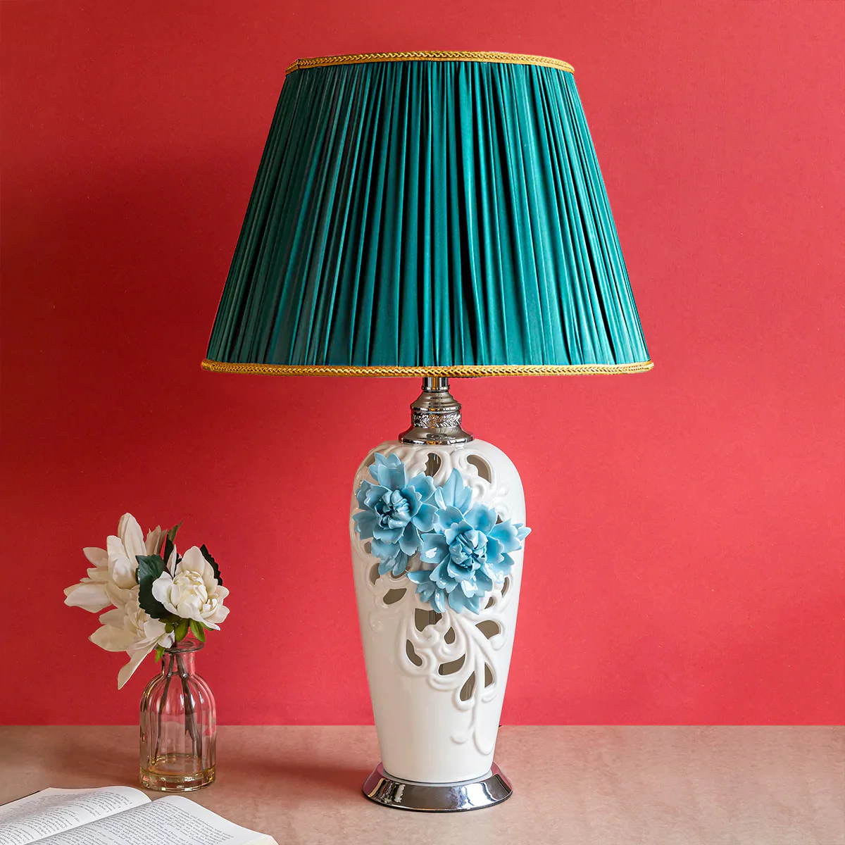 Antique Blue White Ceramic Table Lamp with Green Shade - Image 2