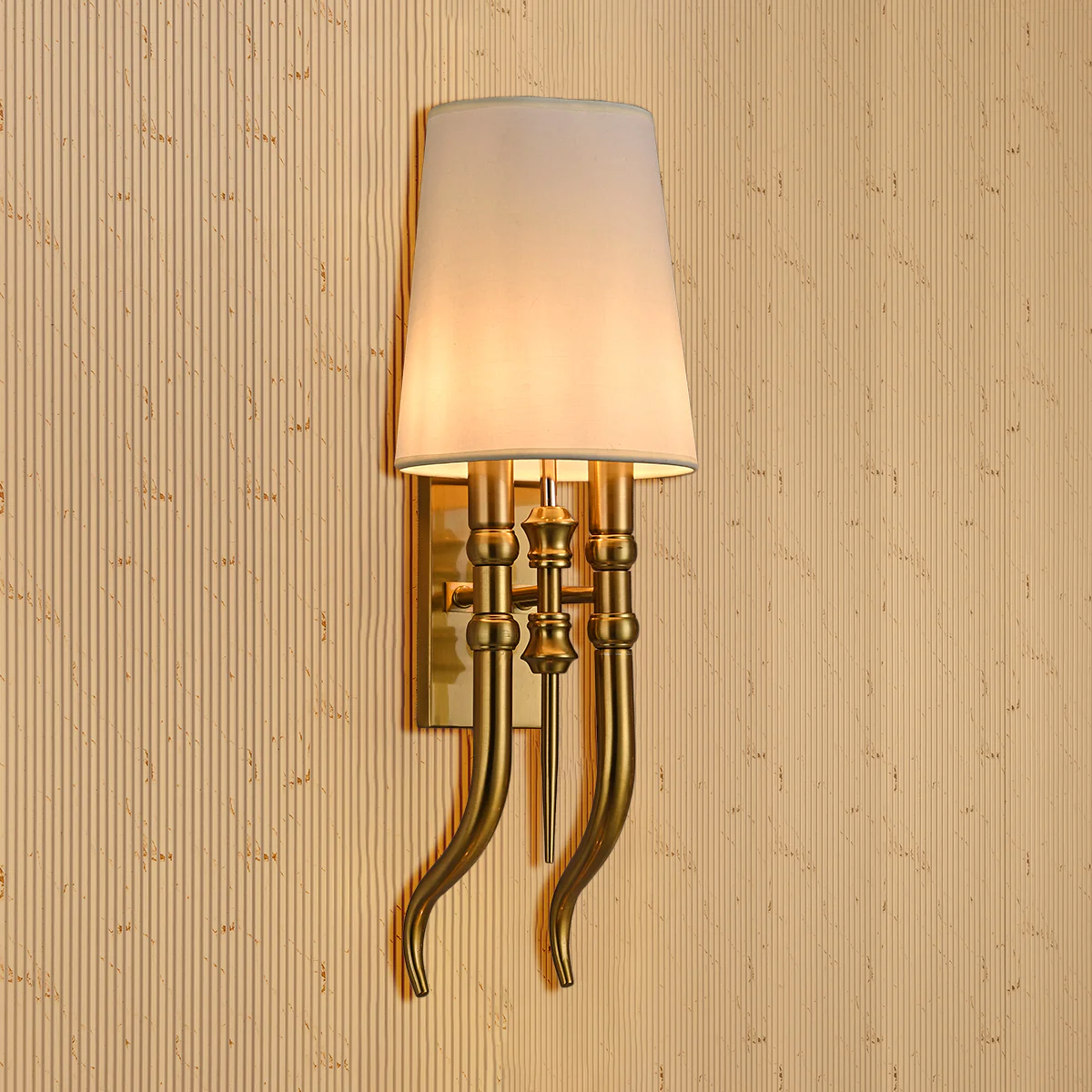 Arcadia Triform Wall Lamp for living Room - Image 2