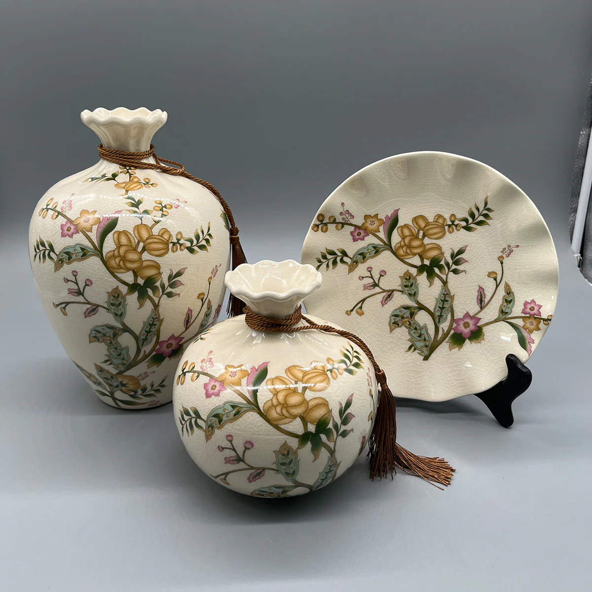 Floral Effect Decorative Vase and Showpiece - Set of 3 - Image 3
