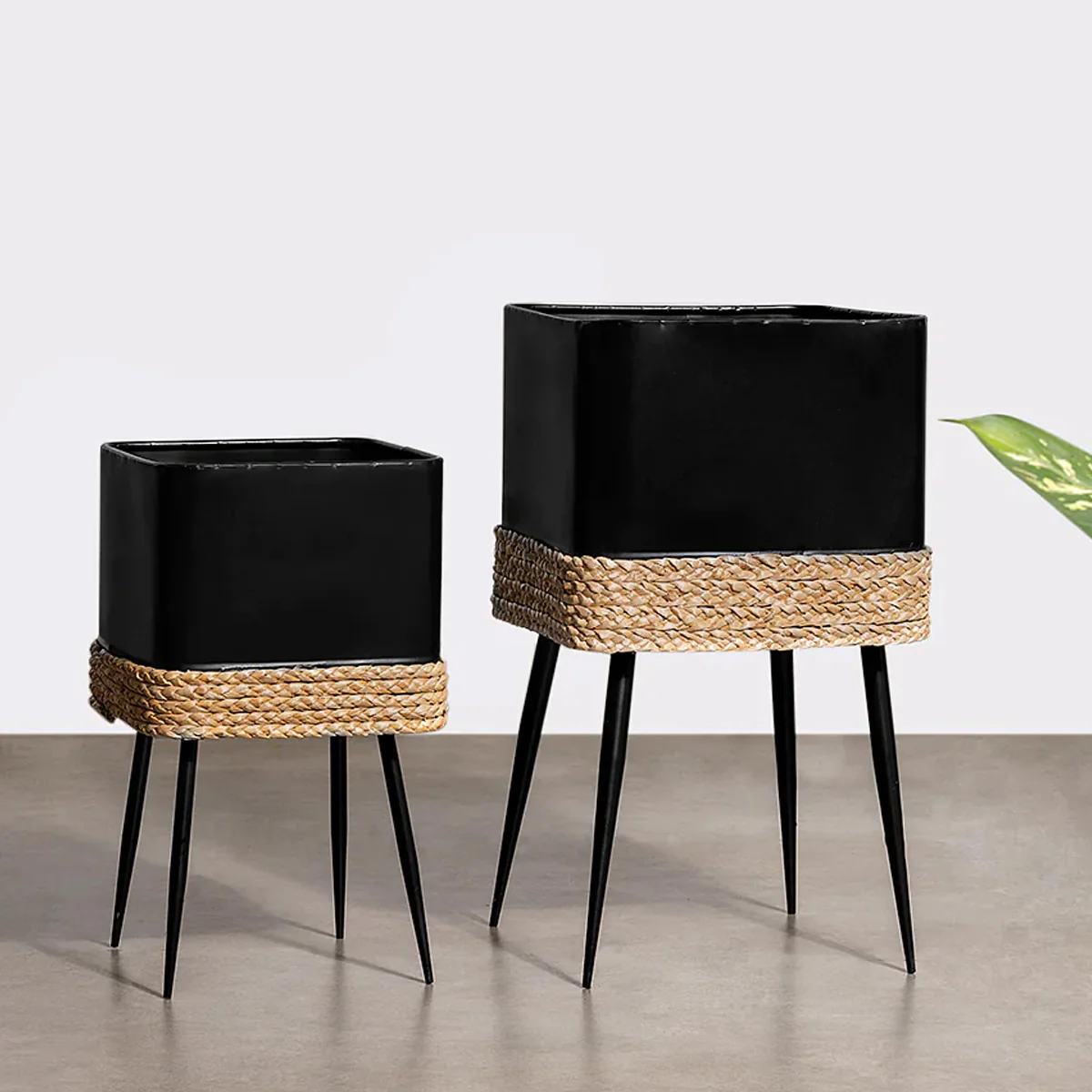 Noir Opulence Metal Planters - Pair - Image 2