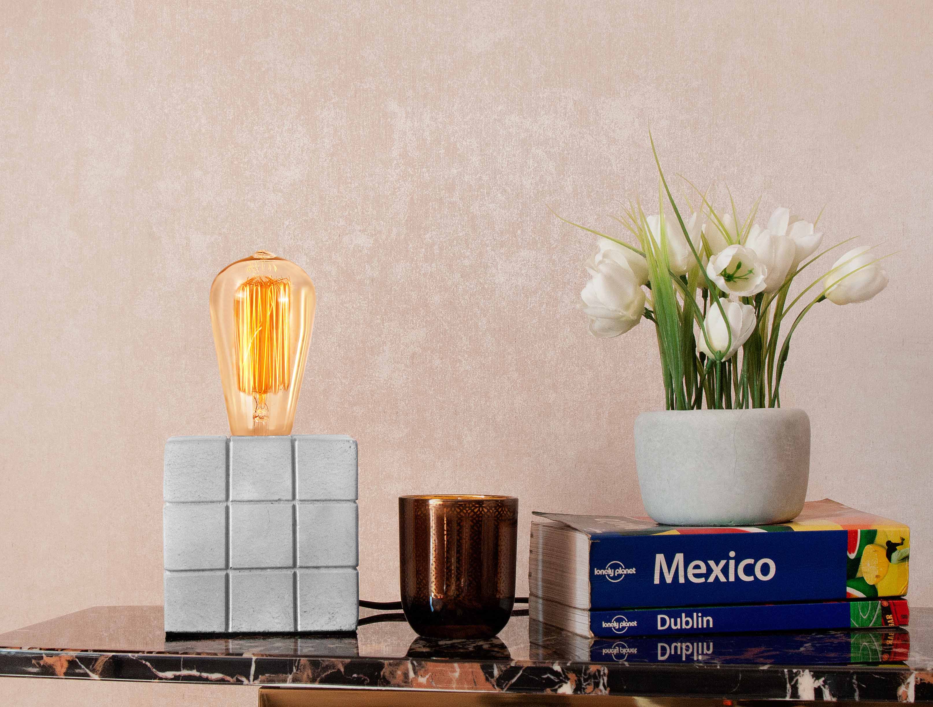 Rubens Cube Concrete Table Lamp - Image 2
