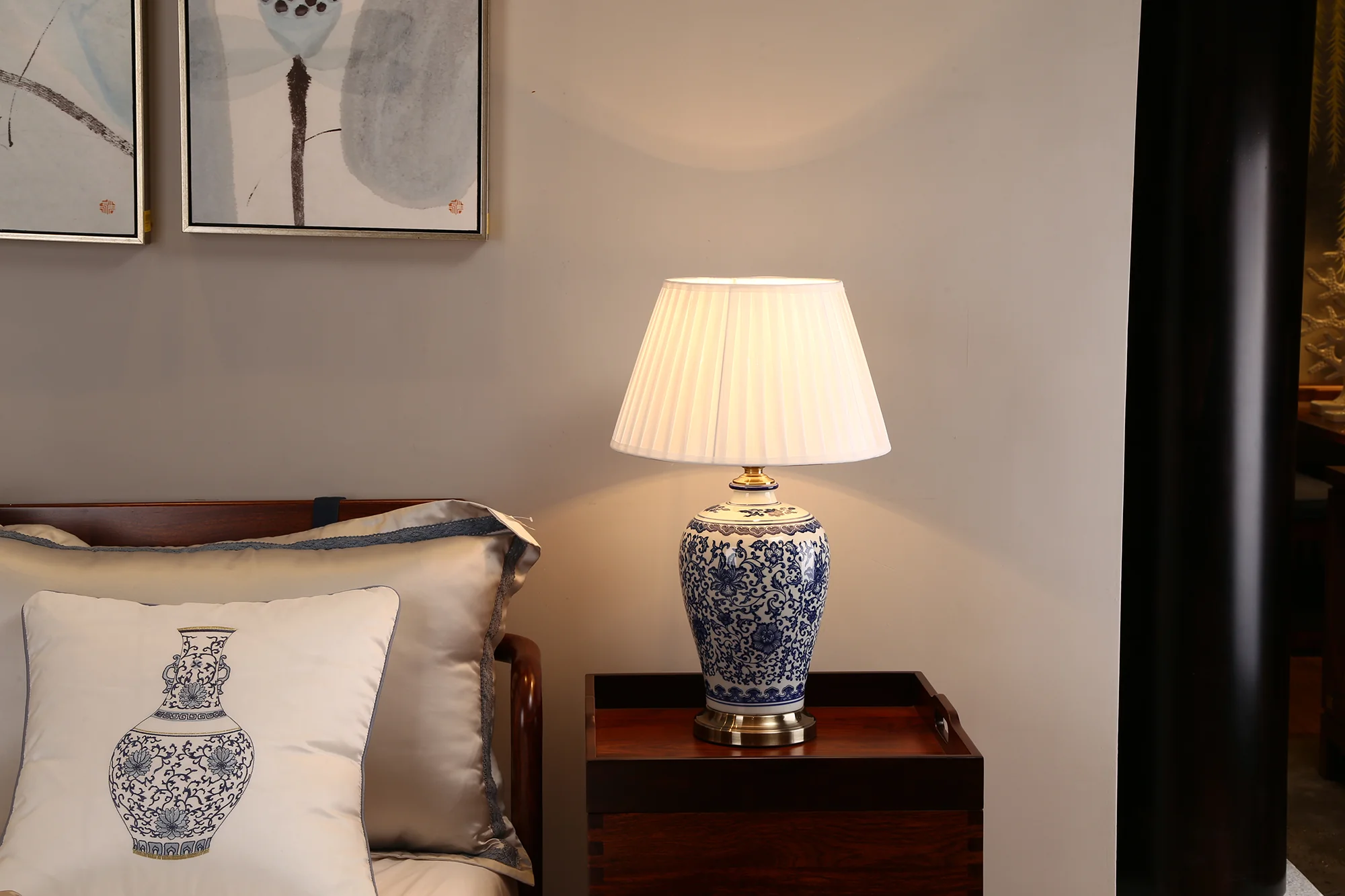 The Silk Route Decorative Table Lamp - Image 5