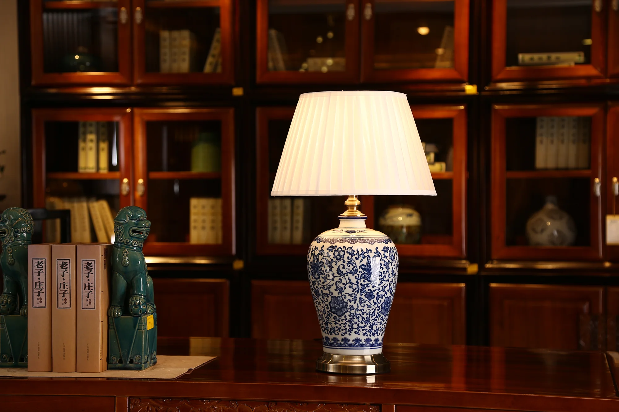 The Silk Route Decorative Table Lamp - Image 7